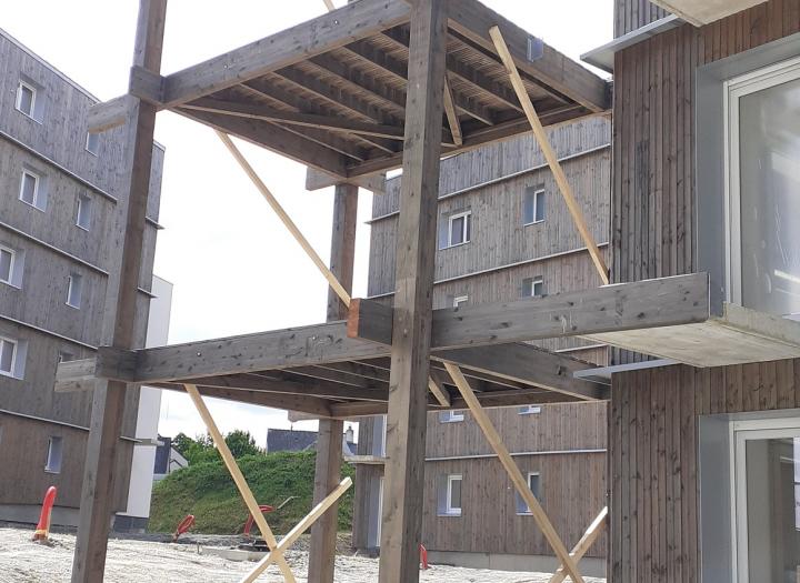 2 mai 2024_pose des terrasses bois 