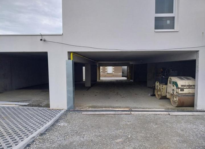 Novembre 2025_porche accès stationnements 