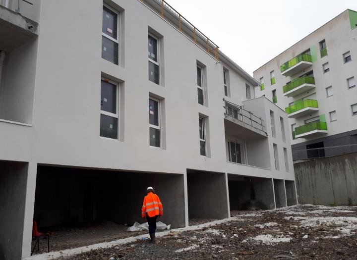 29 Mai 2024_Bâtiment B_côté stationnements